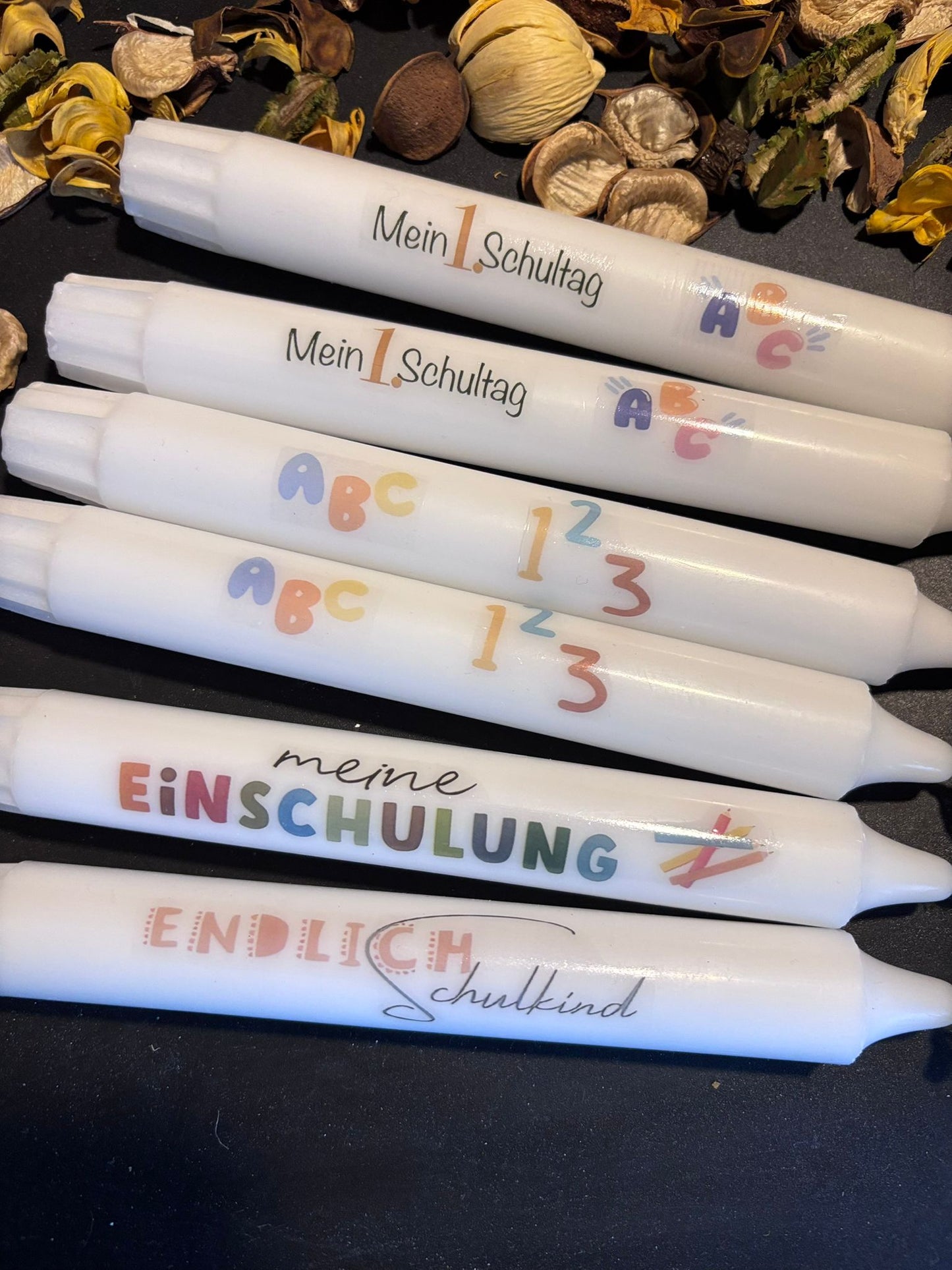Stabkerze geriffelt "Einschulung"– Weiß